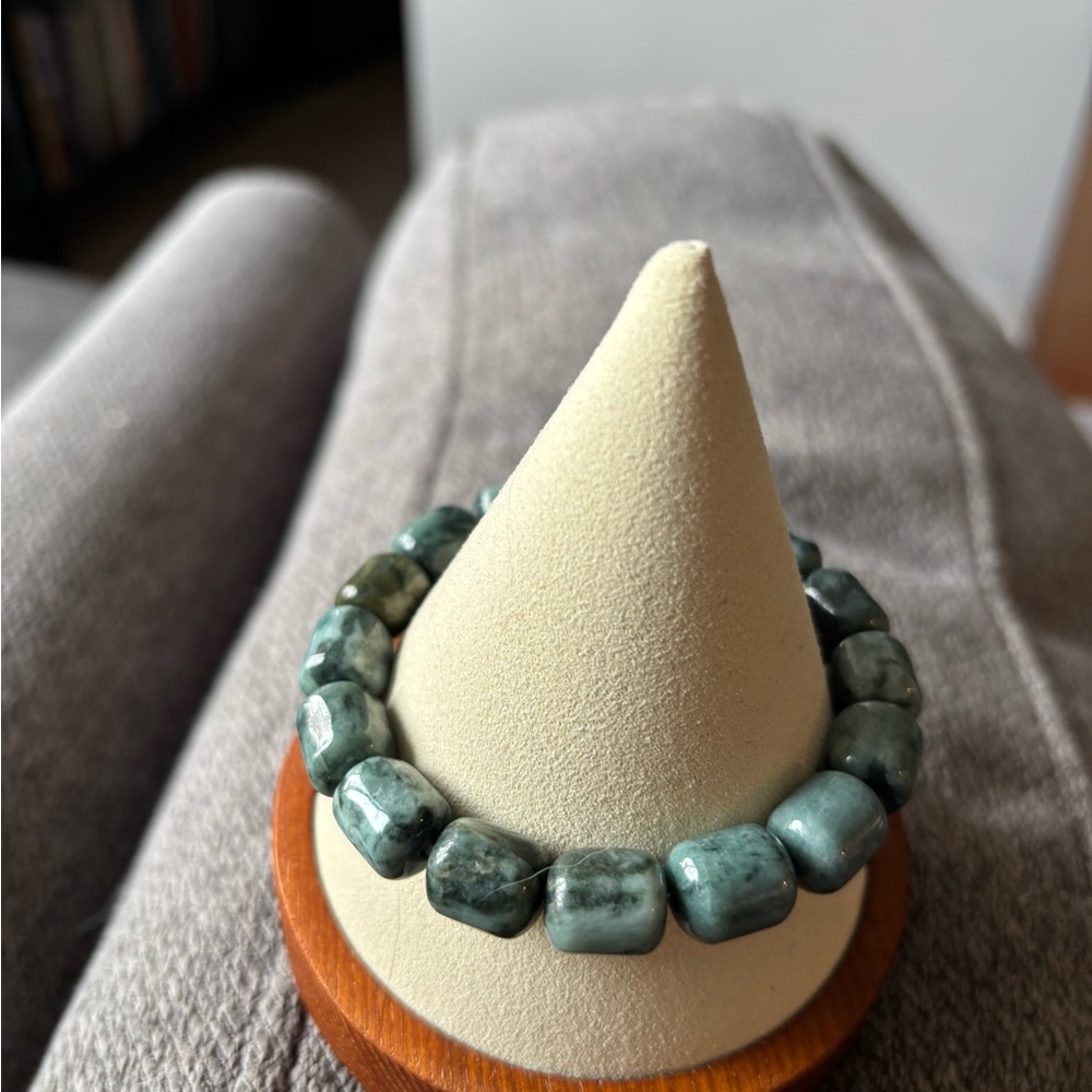 Jadeite Beaded Bracelet